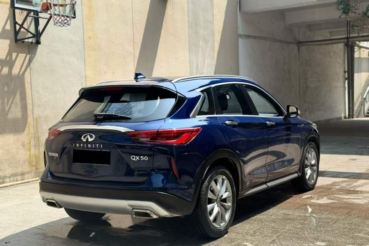 Used Infiniti QX50 2020 Revised Version 2.0T Two-Wheel Drive Fashion Edition Exterior 4