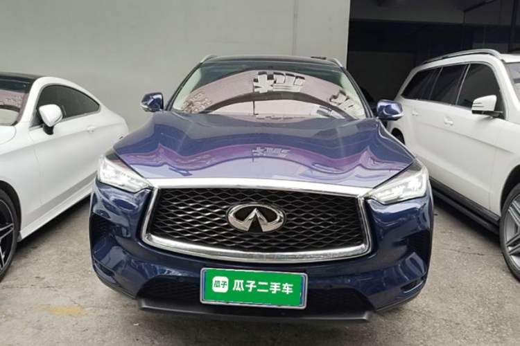 Used Infiniti QX50 2020 2.0T All-Wheel-Drive Elite Version Front