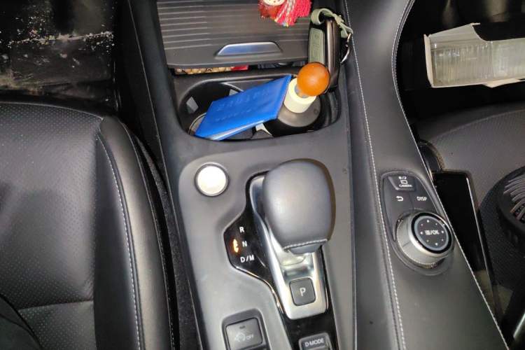 Used Infiniti QX50 2020 2.0T Four-Wheel Drive Navigation Edition Gear Lever