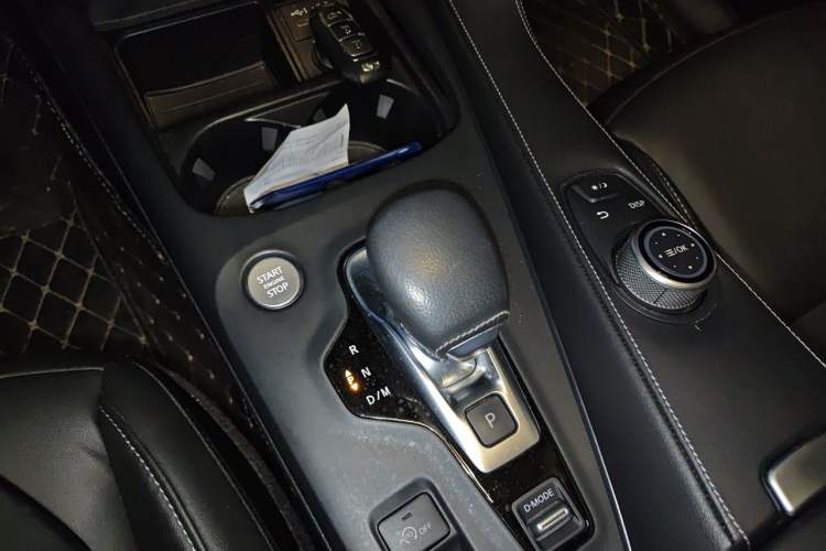 Used Infiniti QX50 2020 2.0T Two-Wheel Drive Fashion Edition Gear Lever
