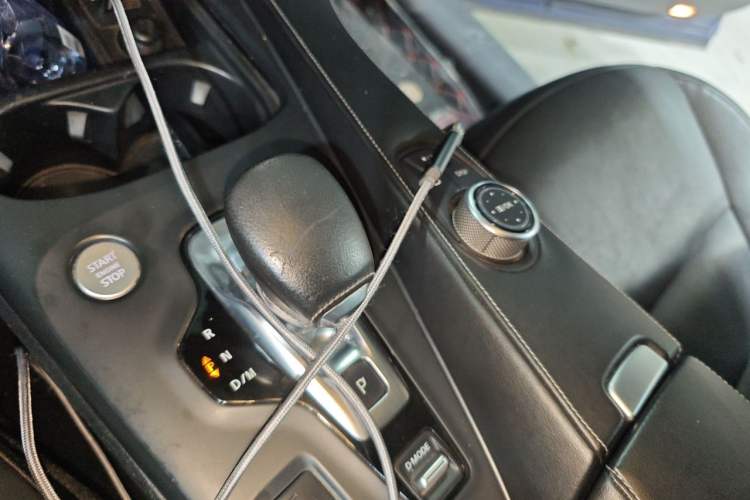 Used Infiniti QX50 2020 2.0T Two-Wheel Drive Fashion Edition Gear Lever