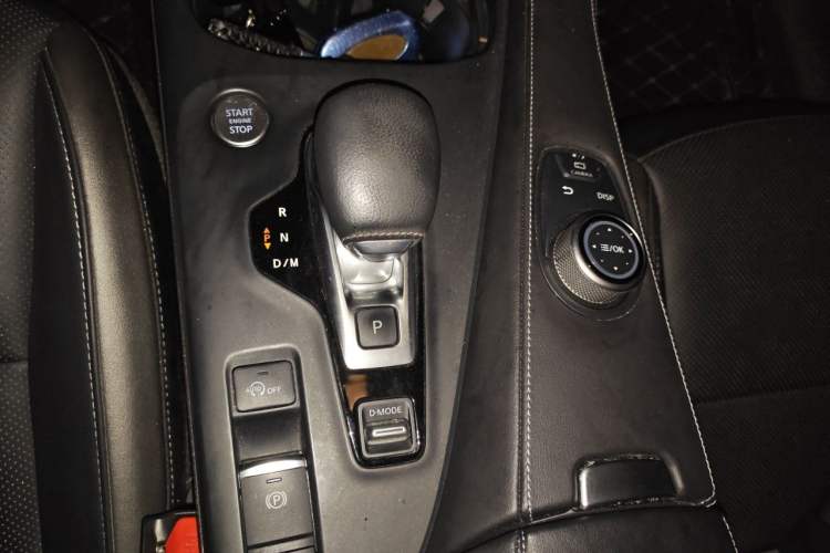 Used Infiniti QX50 2020 2.0T All-Wheel-Drive Elite Version Gear Lever