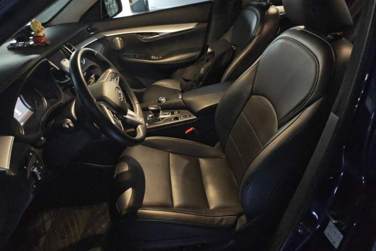 Used Infiniti QX50 2020 2.0T All-Wheel-Drive Elite Version Left Front Seat