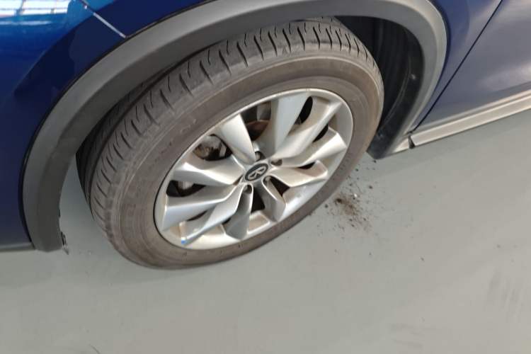 Used Infiniti QX50 2020 Revised Version 2.0T All-Wheel Drive Elite Edition Left Front Wheel Hub