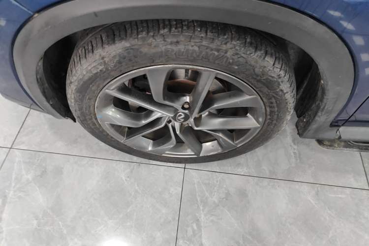 Used Infiniti QX50 2020 2.0T Four-Wheel Drive Smart Edition Left Front Wheel Hub