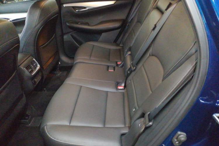 Used Infiniti QX50 2020 Revised Version 2.0T Two-Wheel Drive Fashion Edition Left Rear Seat