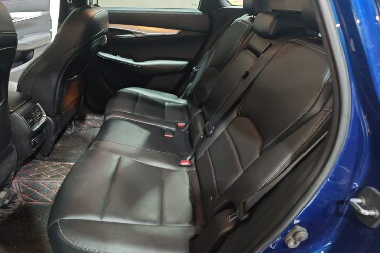 Used Infiniti QX50 2020 2.0T Two-Wheel Drive Fashion Edition Left Rear Seat