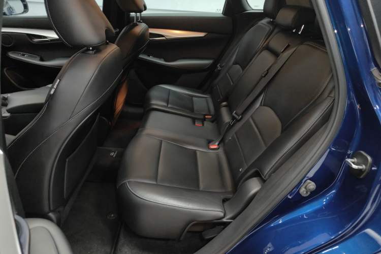 Used Infiniti QX50 2020 2.0T All-Wheel-Drive Elite Version Left Rear Seat