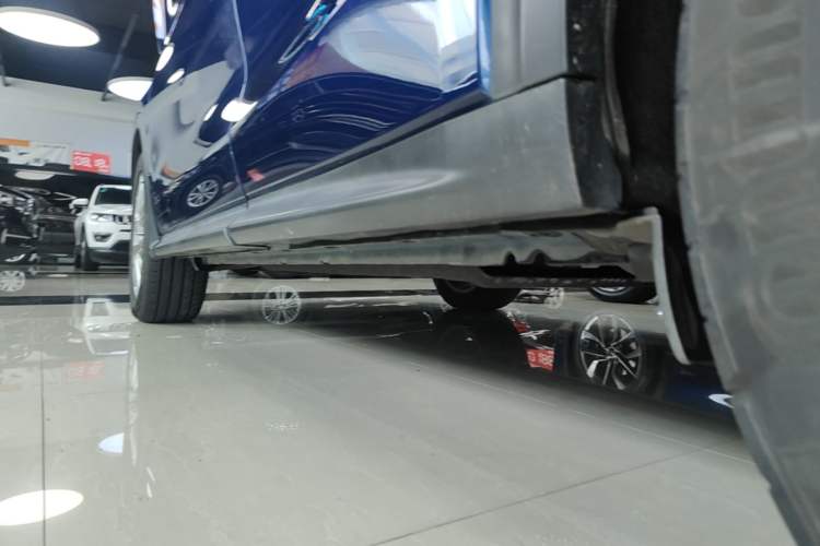 Used Infiniti QX50 2020 2.0T Two-Wheel Drive Fashion Edition Left Side Sill