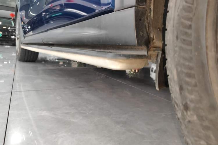 Used Infiniti QX50 2020 2.0T Four-Wheel Drive Smart Edition Left Side Sill