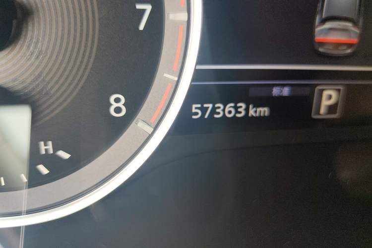 Used Infiniti QX50 2020 Revised Version 2.0T All-Wheel Drive Navigation Edition Odometer Close Up