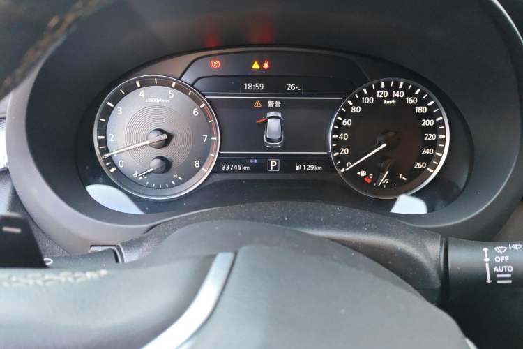 Used Infiniti QX50 2020 2.0T Four-Wheel Drive Luxury Edition Odometer Close Up