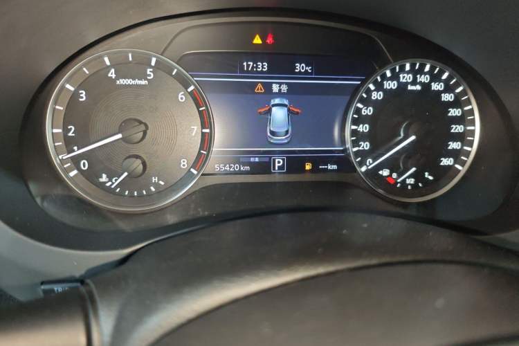 Used Infiniti QX50 2020 2.0T Two-Wheel Drive Fashion Edition Odometer Close Up