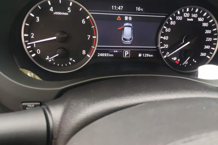 Used Infiniti QX50 2020 2.0T Four-Wheel Drive Navigation Edition Odometer Close Up