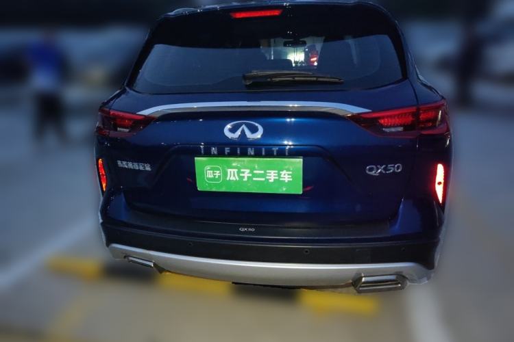 Used Infiniti QX50 2020 Revised Version 2.0T Two-Wheel Drive Fashion Edition Rear