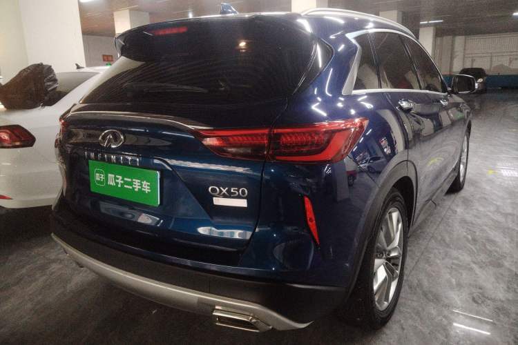 Used Infiniti QX50 2020 2.0T Two-Wheel Drive Fashion Edition Rear Right 45 Deg