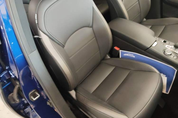 Used Infiniti QX50 2020 Revised Version 2.0T All-Wheel Drive Elite Edition Right Front Seat