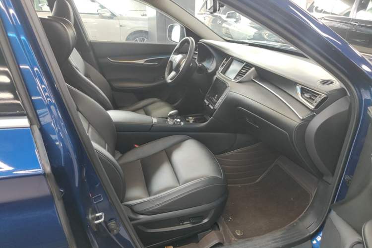 Used Infiniti QX50 2020 2.0T Two-Wheel Drive Fashion Edition Right Front Seat