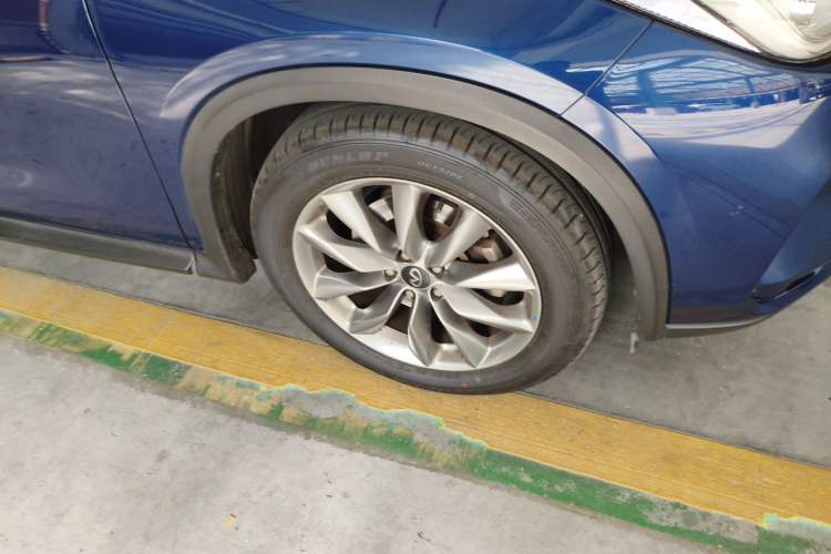 Used Infiniti QX50 2020 Revised Version 2.0T All-Wheel Drive Elite Edition Right Front Wheel Hub