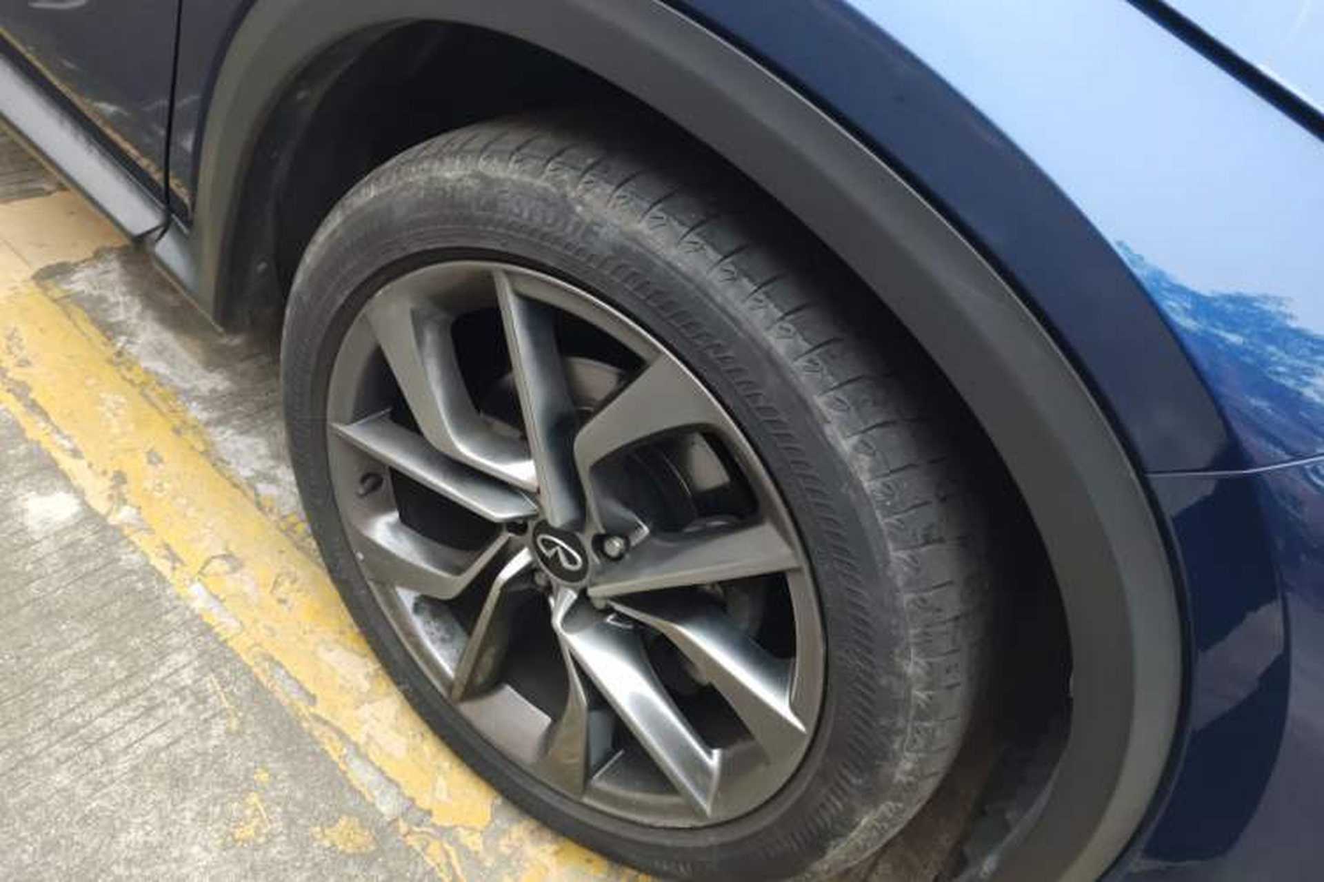 Used Infiniti QX50 2020 2.0T Four-Wheel Drive Navigation Edition Right Front Wheel Hub