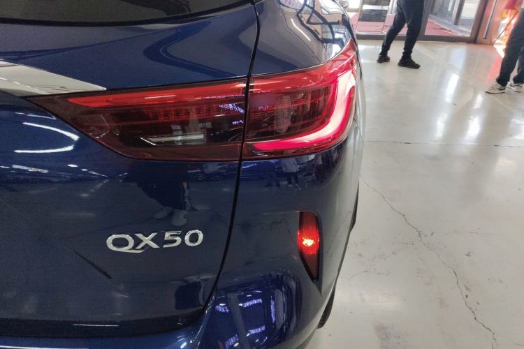 Used Infiniti QX50 2020 Revised Version 2.0T All-Wheel Drive Elite Edition Right Rear Taillight