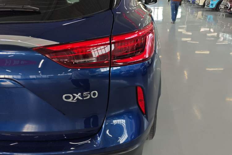 Used Infiniti QX50 2020 Revised Version 2.0T All-Wheel Drive Elite Edition Right Rear Taillight