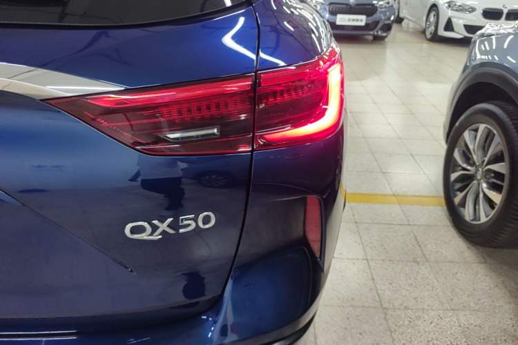 Used Infiniti QX50 2020 Revised Version 2.0T All-Wheel Drive Elite Edition Right Rear Taillight