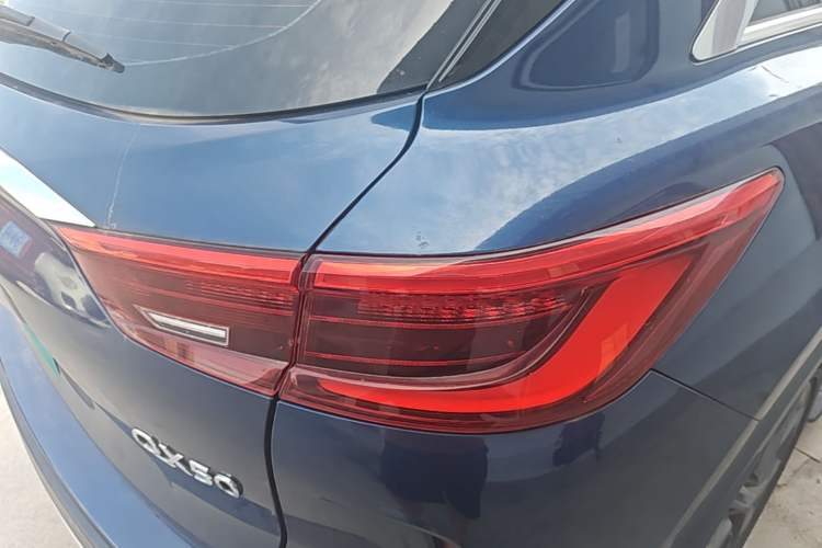 Used Infiniti QX50 2020 2.0T Four-Wheel Drive Smart Edition Right Rear Taillight