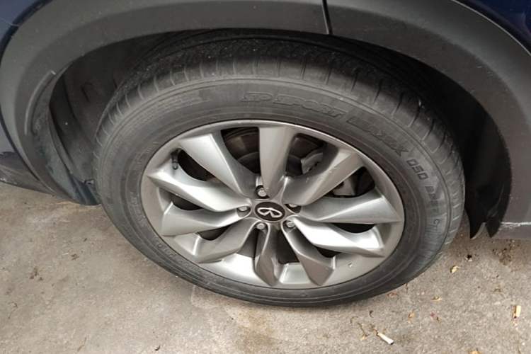Used Infiniti QX50 2020 2.0T All-Wheel-Drive Elite Version Right Rear Wheel Hub