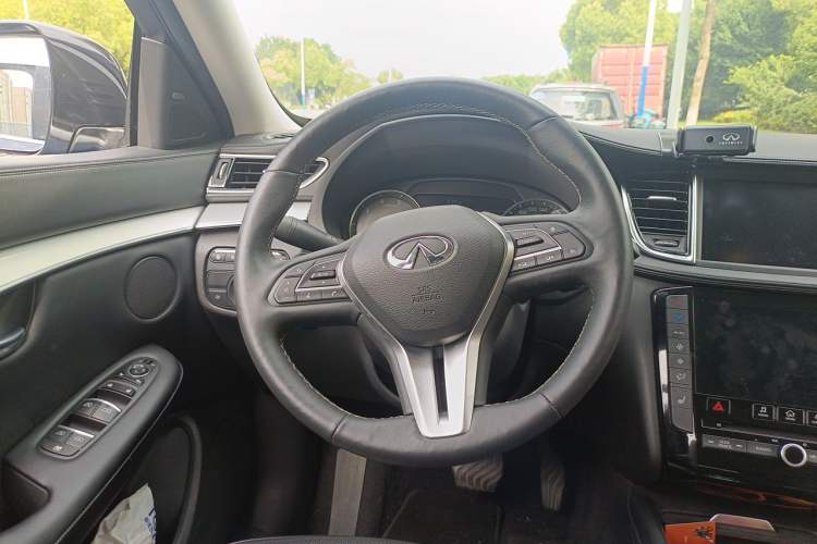 Used Infiniti QX50 2020 2.0T Four-Wheel Drive Navigation Edition Steering Wheel