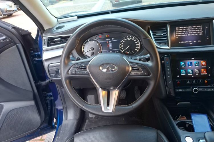 Used Infiniti QX50 2020 2.0T All-Wheel-Drive Elite Version Steering Wheel