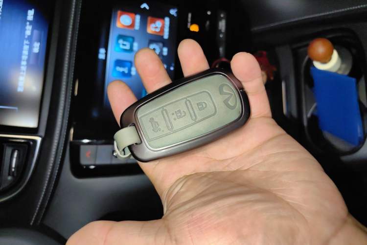 Used Infiniti QX50 2020 2.0T Four-Wheel Drive Navigation Edition Vehicle Key