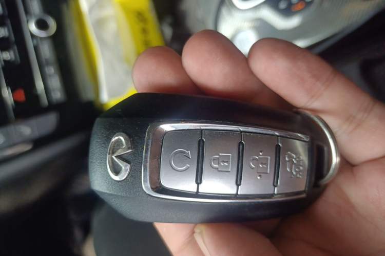Used Infiniti QX50 2020 Revised Version 2.0T All-Wheel Drive Navigation Edition Vehicle Key