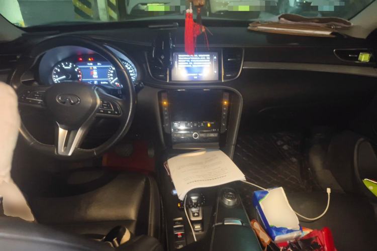Used Infiniti QX50 2020 2.0T Two-Wheel Drive Fashion Edition Center Console