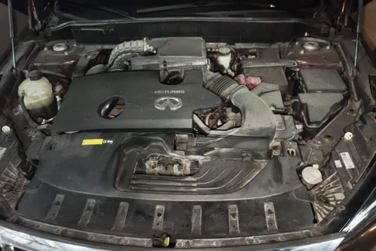 Used Infiniti QX50 2020 2.0T Two-Wheel Drive Fashion Edition Engine Bay