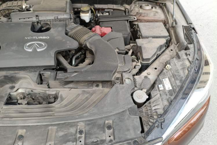 Used Infiniti QX50 2020 Revised Version 2.0T All-Wheel Drive Navigation Edition Engine Bay Left
