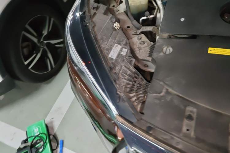 Used Infiniti QX50 2020 Revised Version 2.0T All-Wheel Drive Elite Edition Engine Bay Right