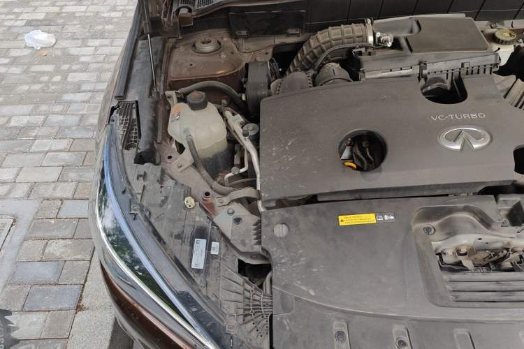 Used Infiniti QX50 2020 Revised Version 2.0T All-Wheel Drive Elite Edition Engine Bay Right