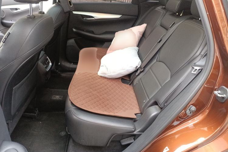 Used Infiniti QX50 2020 Revised Version 2.0T All-Wheel Drive Navigation Edition Left Rear Seat