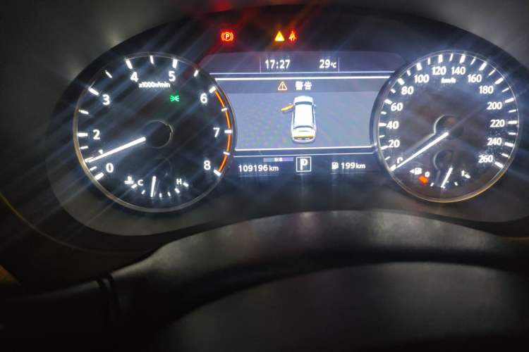 Used Infiniti QX50 2020 2.0T All-Wheel-Drive Elite Version Odometer Close Up