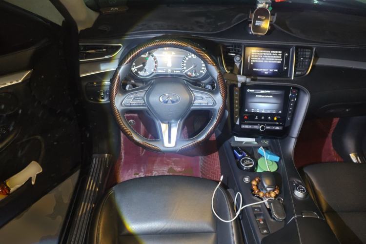Used Infiniti QX50 2020 2.0T All-Wheel-Drive Elite Version Steering Wheel