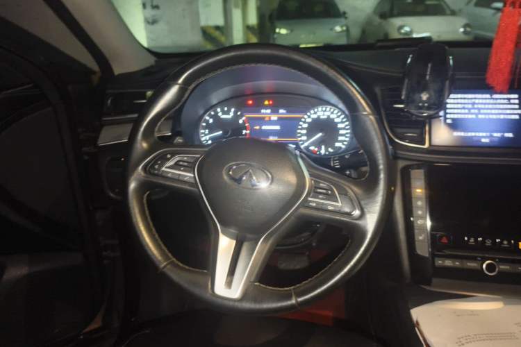 Used Infiniti QX50 2020 2.0T Two-Wheel Drive Fashion Edition Steering Wheel
