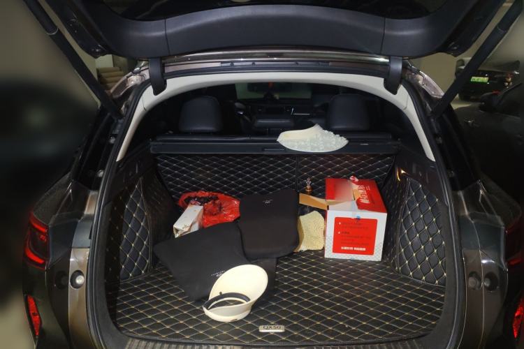 Used Infiniti QX50 2020 2.0T All-Wheel-Drive Elite Version Trunk