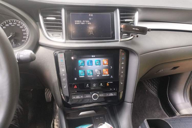 Used Infiniti QX50 2020 2.0T All-Wheel-Drive Elite Version Audio And AC Panel