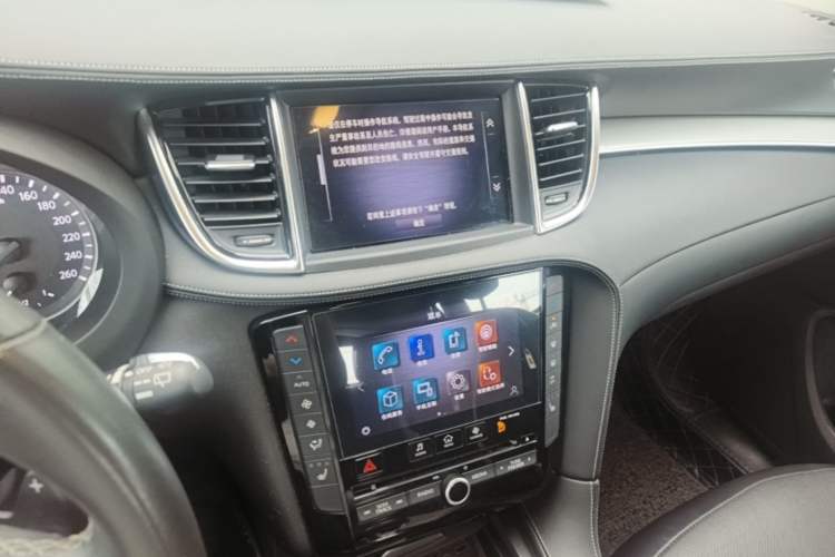 Used Infiniti QX50 2020 Revised Version 2.0T All-Wheel Drive Elite Edition Audio And AC Panel