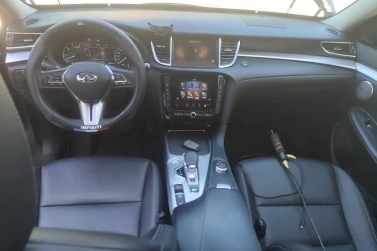 Used Infiniti QX50 2020 2.0T Two-Wheel Drive Fashion Edition Center Console