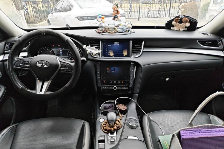 Used Infiniti QX50 2020 Revised Version 2.0T All-Wheel Drive Elite Edition Center Console