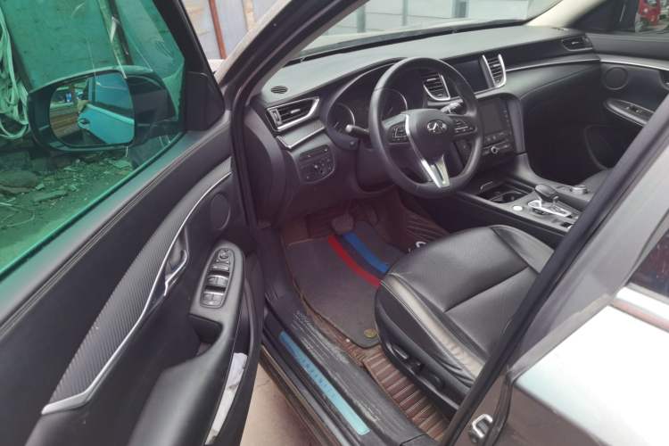 Used Infiniti QX50 2020 2.0T All-Wheel-Drive Elite Version Driver Seat
