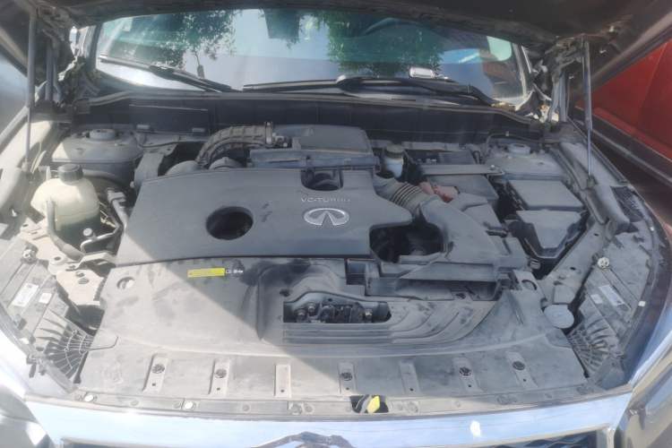 Used Infiniti QX50 2020 Revised Version 2.0T Two-Wheel Drive Fashion Edition Engine Bay
