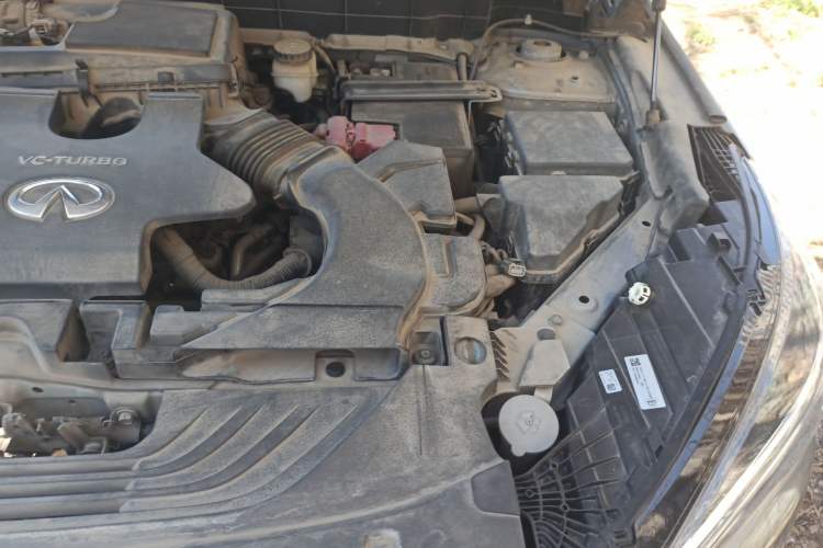 Used Infiniti QX50 2020 2.0T All-Wheel-Drive Elite Version Engine Bay Left